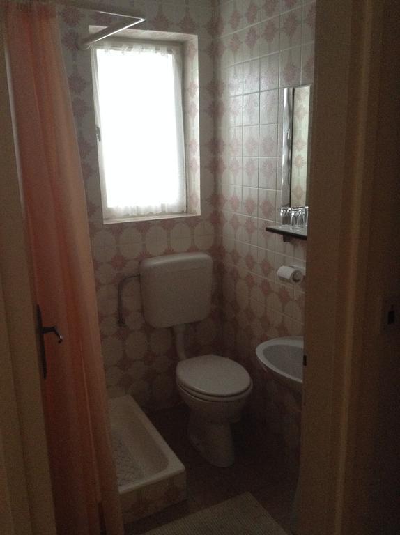 Apartment Biserka Barbat na Rabu 外观 照片