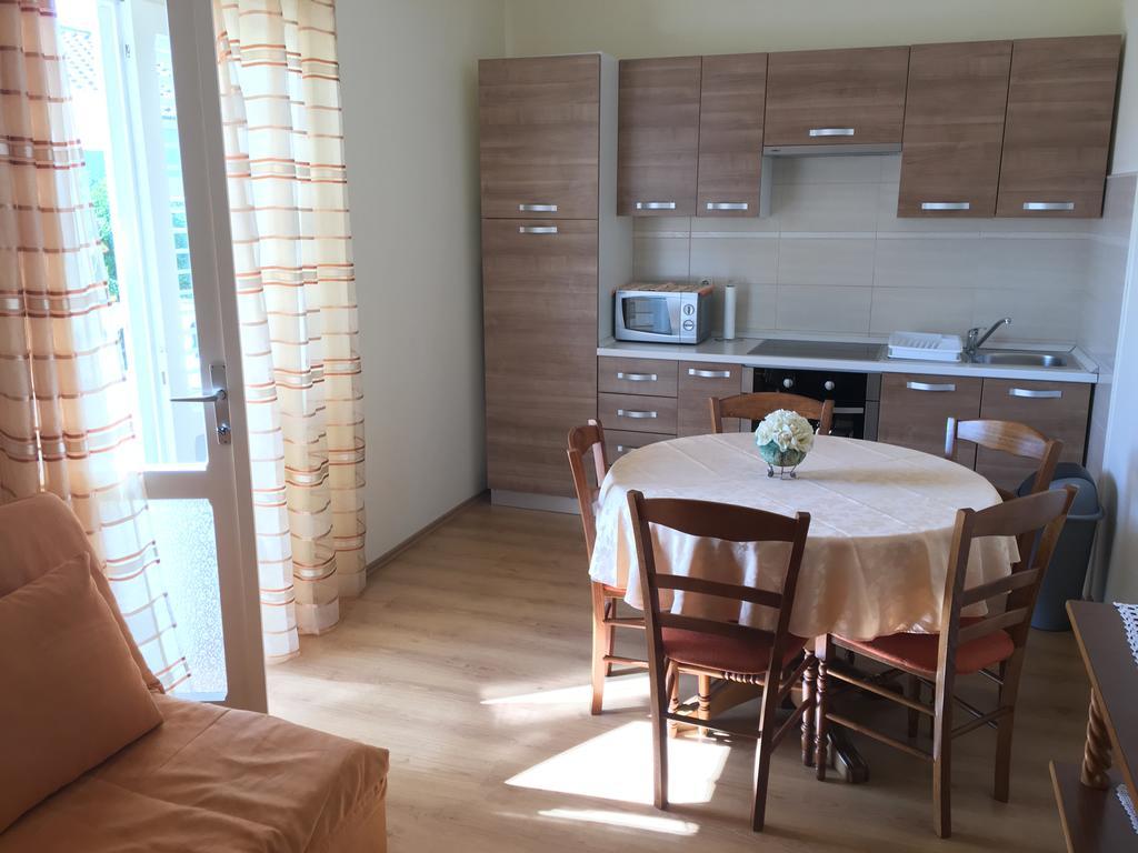 Apartment Biserka Barbat na Rabu 外观 照片
